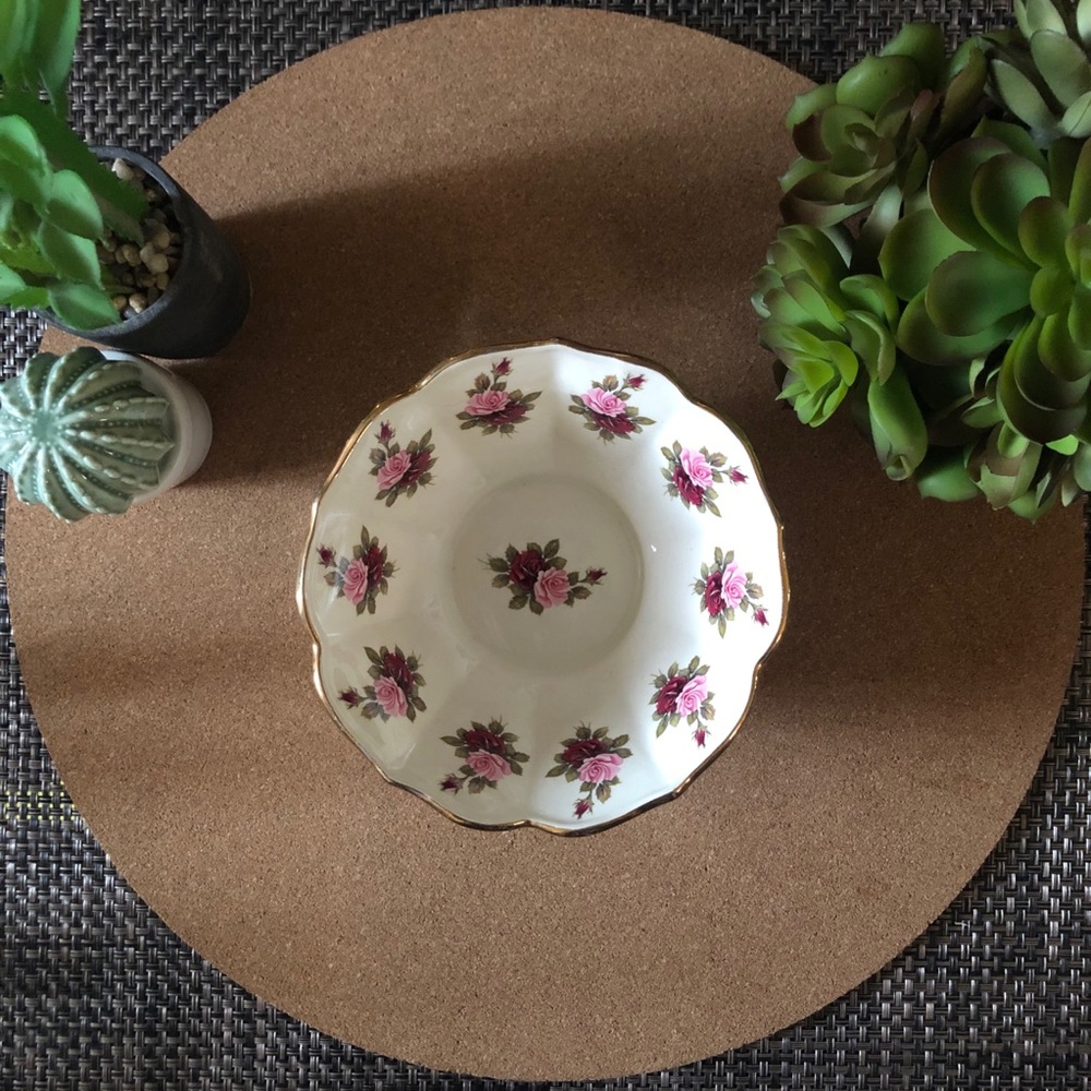 Vintage Rose Trinket Jewelry Dish - Picture 3 of 6